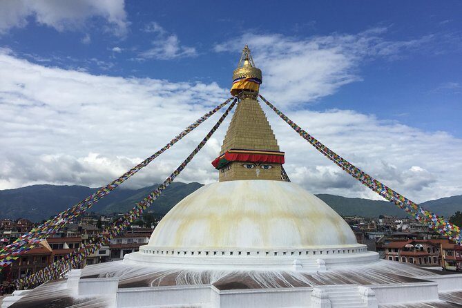 Nepal at a Glance Luxury -11 Days - Chandragiri and Thamel: finish with views and Nepali night life