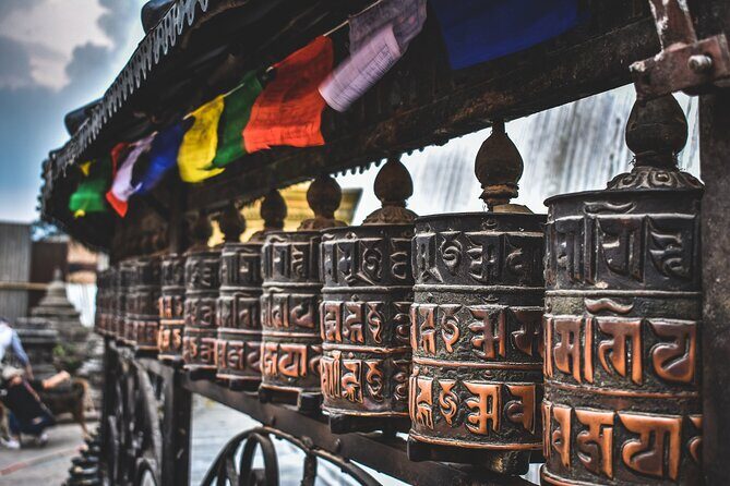 Nepal Cultural Highlights Tour in 10 Days - Chitwan National Park: canoe on the Rapti River