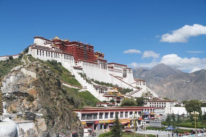 Nepal, Tibet & Bhutan tour start & end in Kathmandu, visit Lhasa, Paro & Thimpu - Key highlights to notice before you go