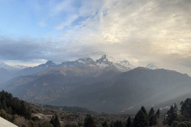 Poon Hill Ghandruk Circuit Trek from Pokhara 4 Days - The guide quality: where this trek earns its 5/5 stories
