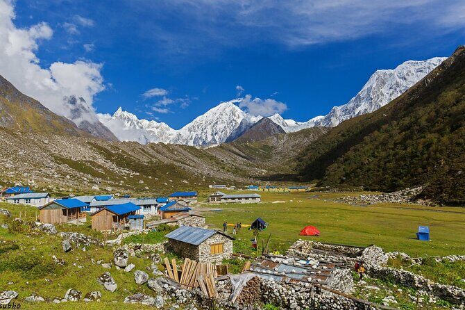Private 12-Day Manaslu Circuit Trekking in Kathmandu - Jagat via Sal forests and Tatopani hot springs