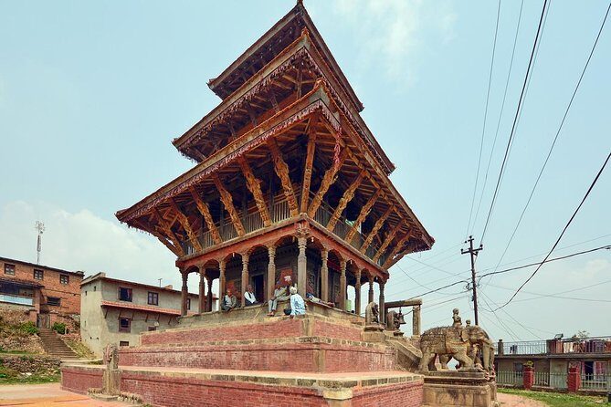 Private half day Medieval Kirtipur town with Newari food tasting trip - Should you book this Medieval Kirtipur tour with Newari lunch?