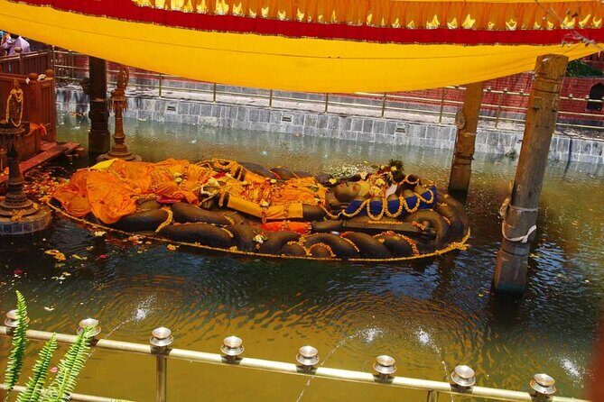 Real Nepal Tour - Pashupatinath and the Bagmati River: a temple you can’t ignore