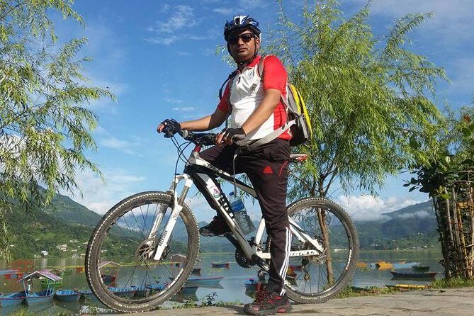 Round The Phewa - Cycling the Phewa Lake single-track: views you’ll notice fast