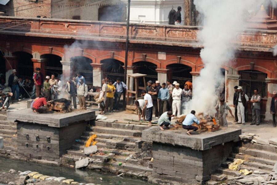 Sacred Kathmandu: Aarati, Cremation Rites & Stupa Serenity - Pashupatinath and Bagmati cremation rites: what you’ll witness