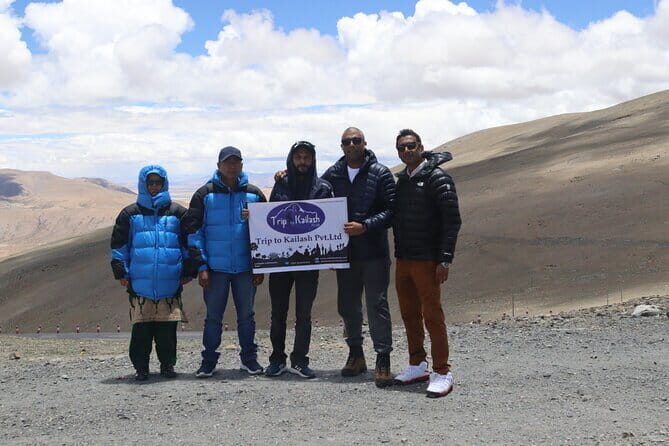 Spiritual Journey to Kailash Manasarovar 16 Days Overland Trip - Day 6 Cross the border to Gyirong (Kyirong)