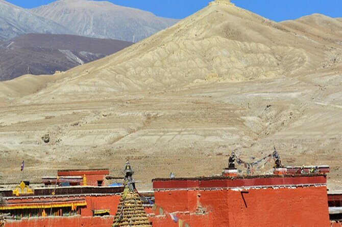 Upper Mustang Trek - 13 Days - Day-by-day walk: Kagbeni, Chele, and the Mustang desert mood