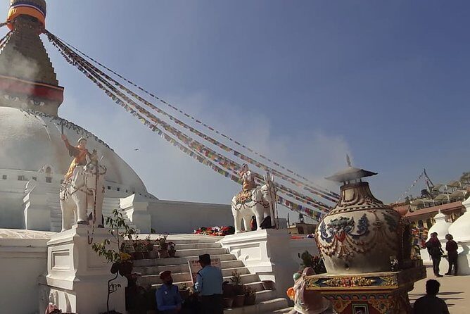 Visit Swayambhunath and Bauddhanath Stupa with Guide - A smooth route to two UNESCO-worthy stupas in Kathmandu